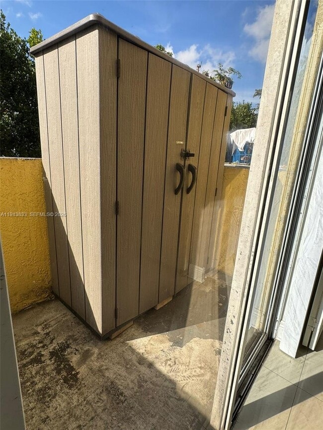 Building Photo - 8240 SW 149th Ct