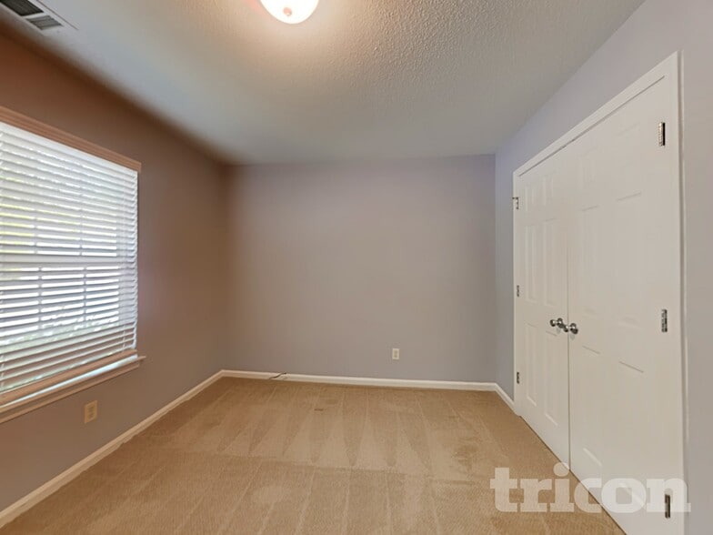 Building Photo - 6053 Crooked Creek Dr.