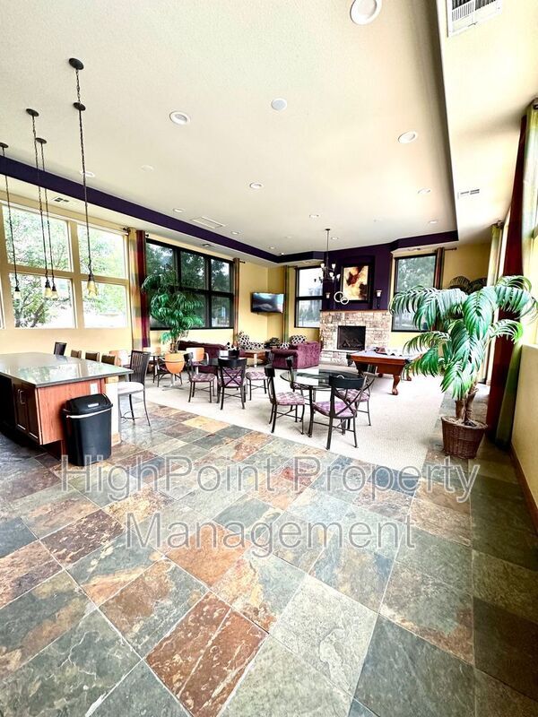 Building Photo - 13456 Via Varra