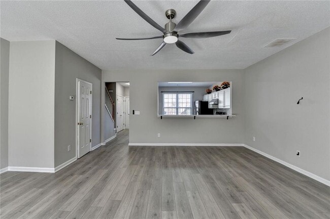 Building Photo - 4061 Howell Park Rd