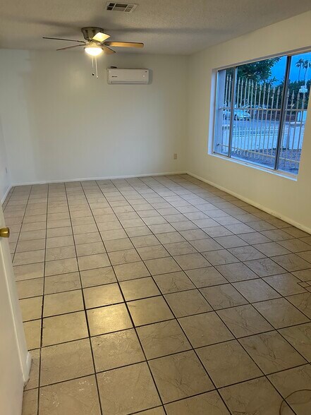 Building Photo - 2054 N 53rd Ave