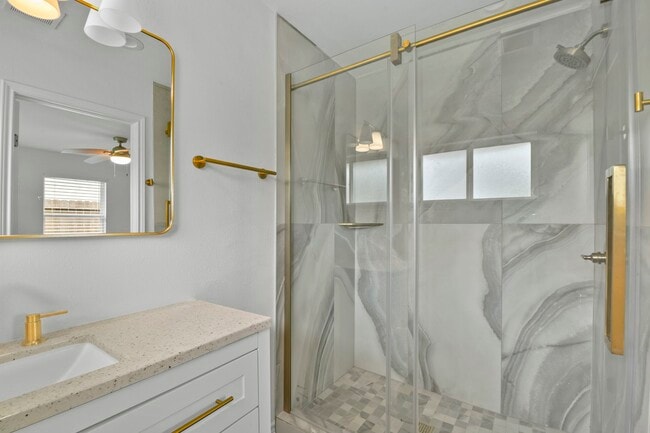 Building Photo - 5011 Redstart St