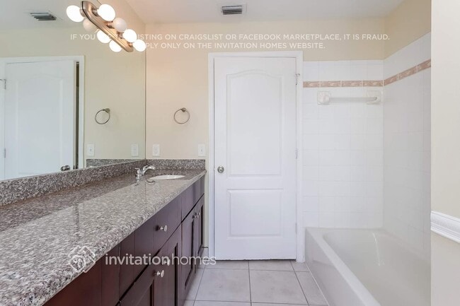 Building Photo - 13634 78th Pl N