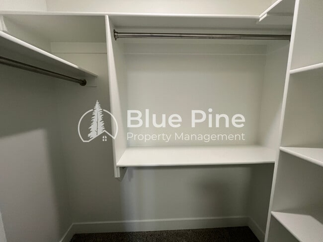 Building Photo - 1622 Hannah Ln