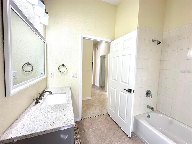 Building Photo - 9423 Rosebud Cir