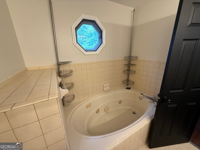 Building Photo - 199 Autumn Trace Ct