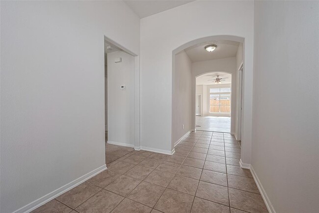 Building Photo - 4910 Wilderness Glen Ct