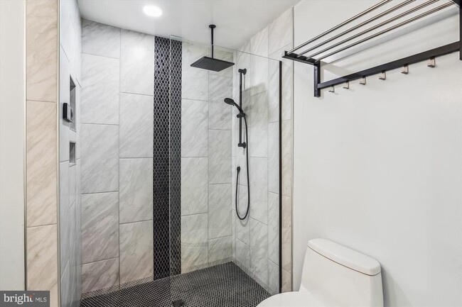 Building Photo - 6010 Sunset Ridge Ct