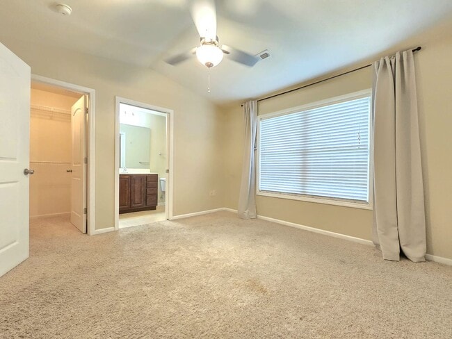 Building Photo - 5640 Irish Way