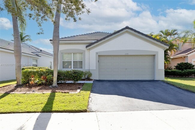 Building Photo - 1579 Banyan Way