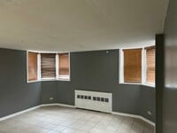 Building Photo - 1828 Gunderson Ave