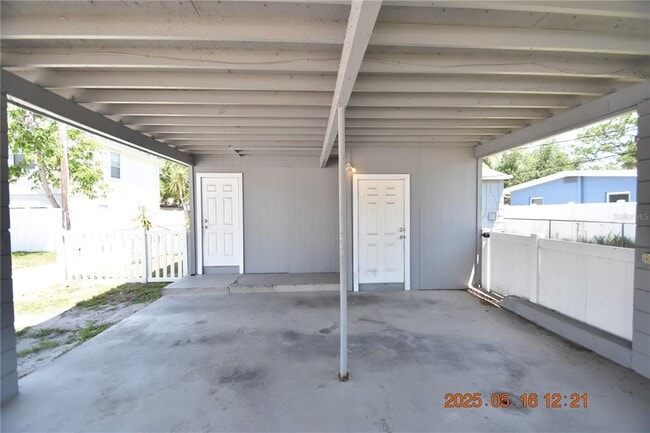 Building Photo - 872 51st Ave N