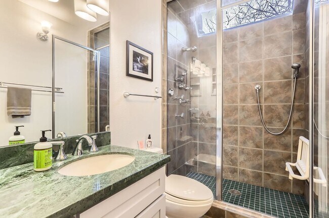 Building Photo - Peaceful 4 BDR Retreat in West Boulder