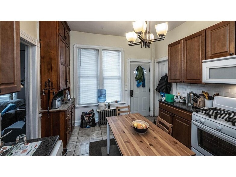 Building Photo - 2019 27th Ave S