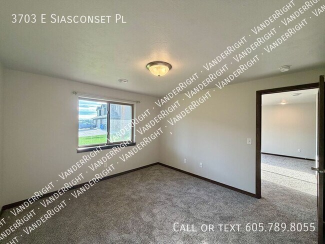 Building Photo - 3703 E Siasconset Pl