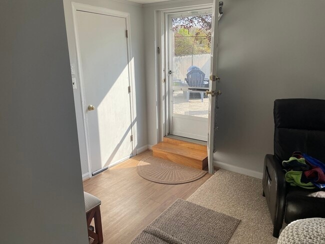 Building Photo - 137 Norton St