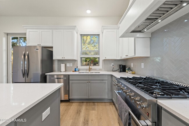 Building Photo - 105 Steiner Oaks