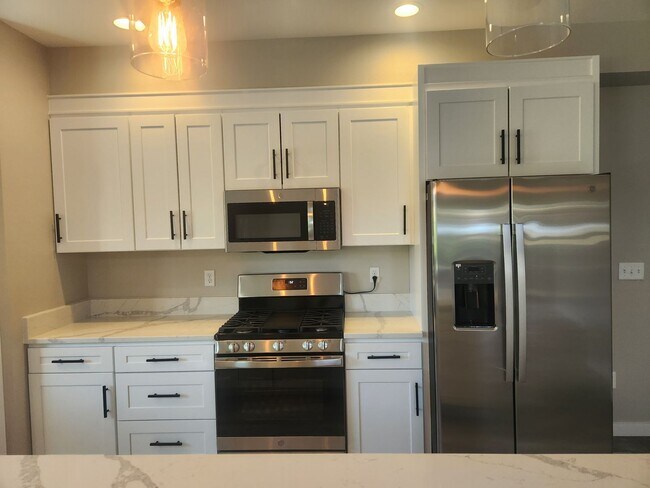 Building Photo - 625 S 83rd Ave