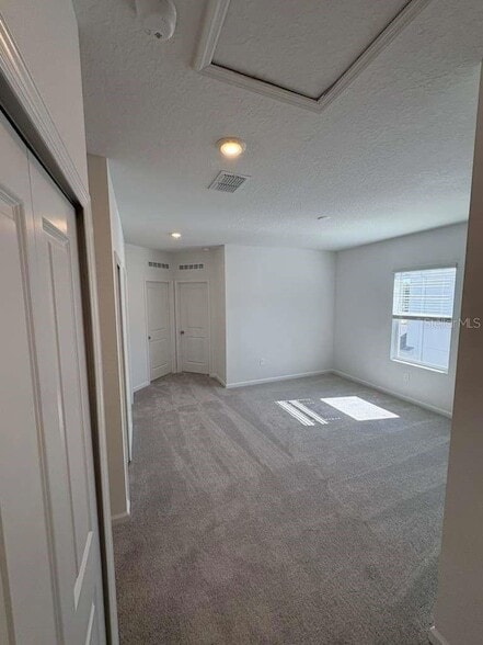 Building Photo - 2787 Skyline Lp