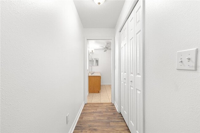 Building Photo - 3/2 Farm Home on 18.25 acres