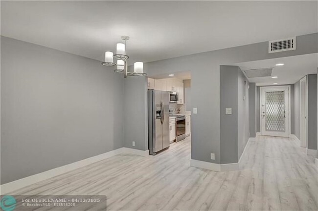 Building Photo - 1704 Andros Isle