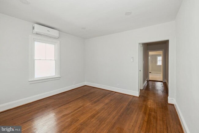 Building Photo - 3406 Stockton St