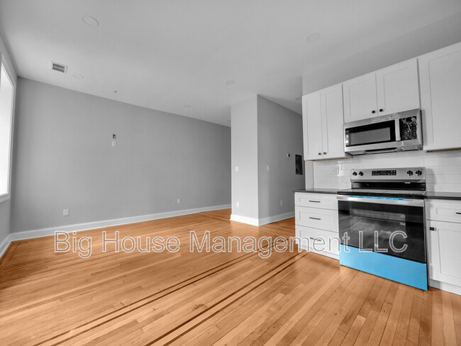 Building Photo - 707 Druid Park Lake Dr