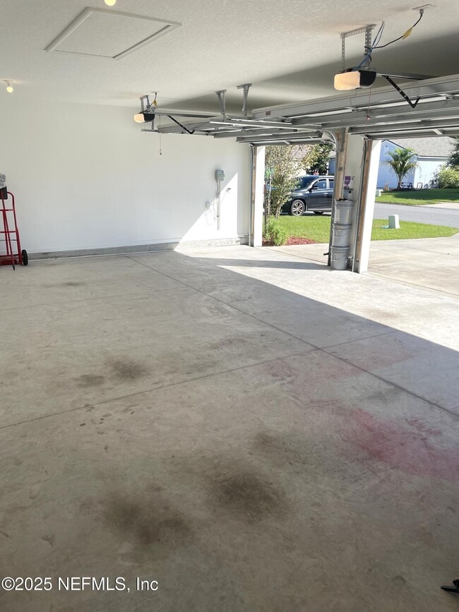 Building Photo - 272 Jarama Cir