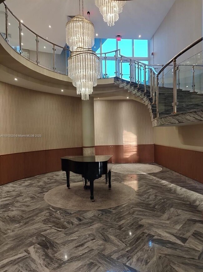 Building Photo - 5401 Collins Ave