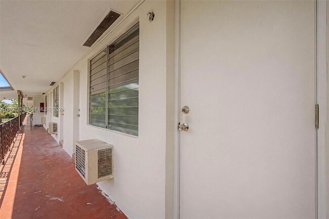 Building Photo - 60 NW 79th St