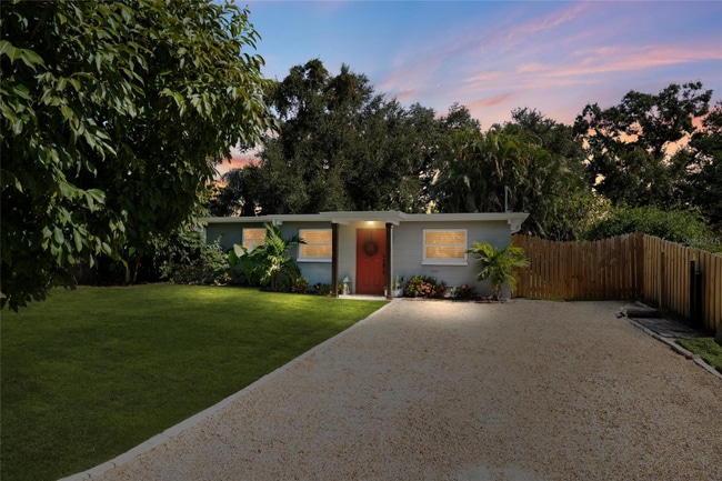 Building Photo - 7095 111th St N