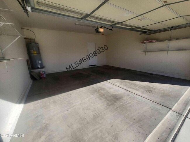 Building Photo - 7239 N 89th Dr