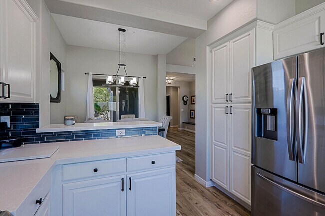 Building Photo - 7086 E Whispering Mesquite Trail