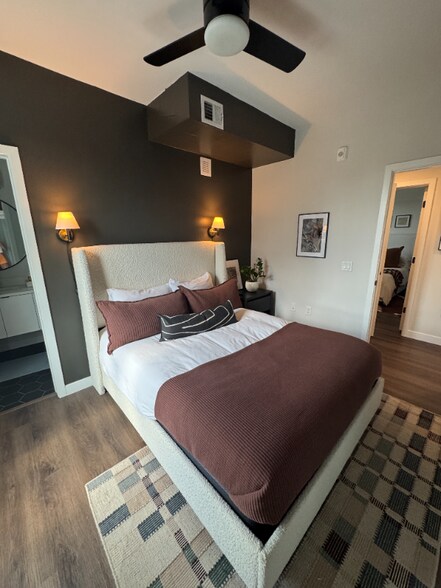 Building Photo - 2120 N Downing St