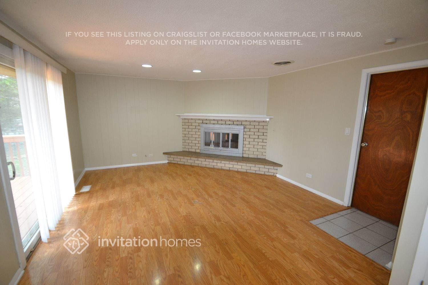 Building Photo - 433 Janine Ln