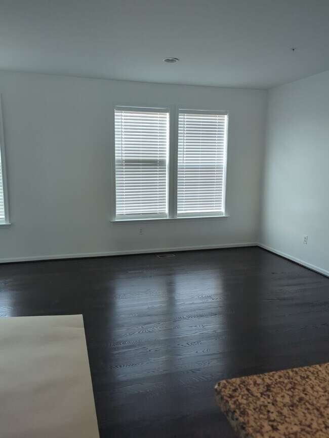 Building Photo - 4803 Forest Pines Dr