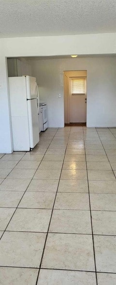 Building Photo - 4998 Kirk Rd