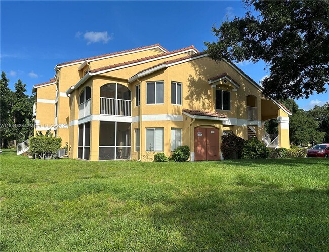 Building Photo - 2647 NW 33rd St