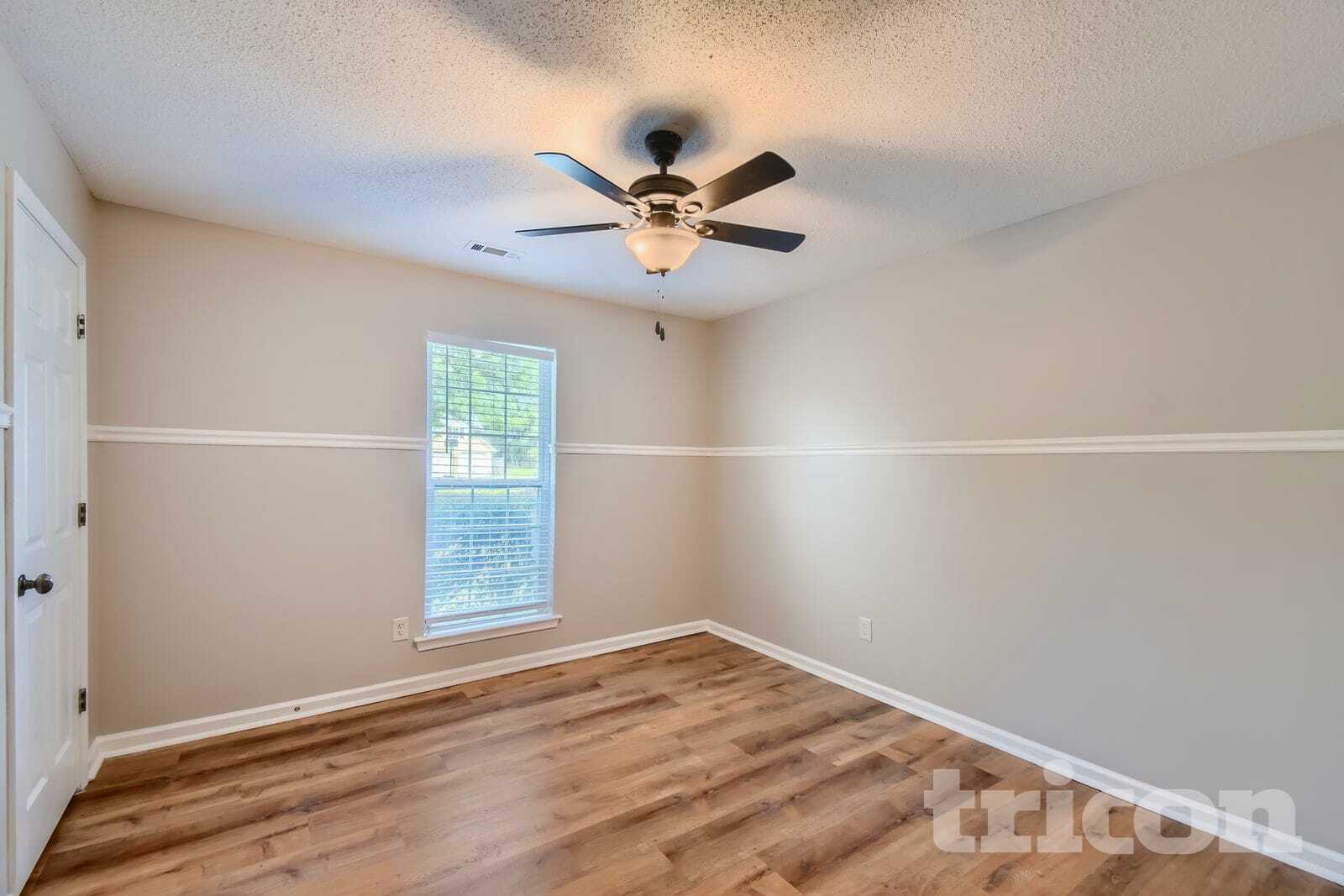 Building Photo - 120 Allen Oaks Way