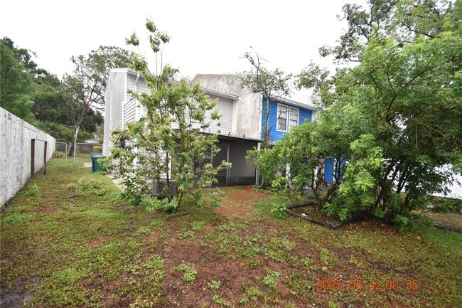 Building Photo - 2501 E Stanley Matthew Cir