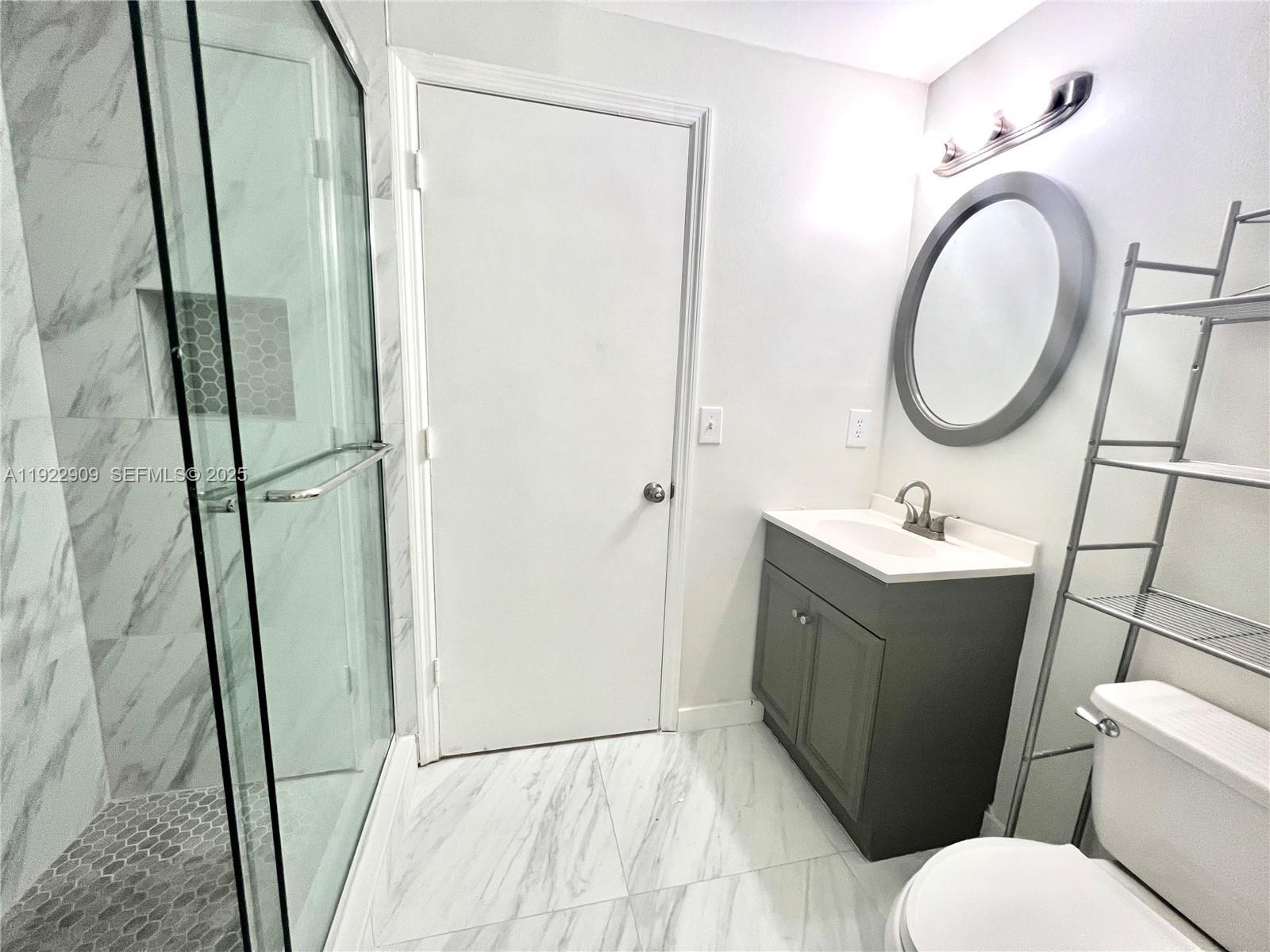 Building Photo - 1816 Salerno Cir