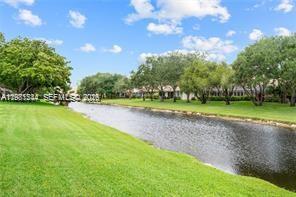 Building Photo - 1884 Classic Dr