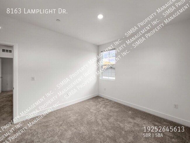 Building Photo - 8163 Lamplight Dr