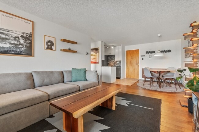 Building Photo - 4800 Hale Pky