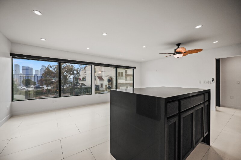 Building Photo - 1139 Bellevue Ave