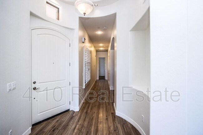 Building Photo - 14590 W Hidden Terrace Loop