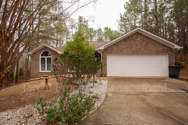 Primary Photo - 185 Spruce Dr