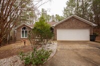 Building Photo - 185 Spruce Dr
