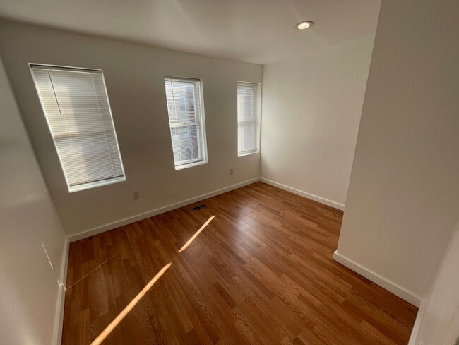 Building Photo - 1116 Harlem Ave