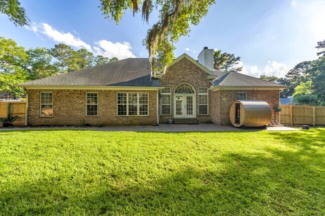 Building Photo - Gorgeously Updated 4 Bed/3.5 Bath in Tranquilla Hall - Buckhead